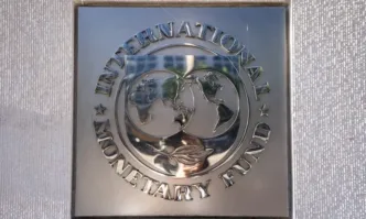 МВФ влоши прогнозите си за растежа на световната икономика