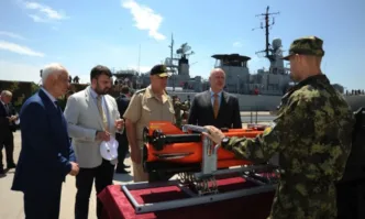 Министърът на отбраната Атанас Запрянов премиерът Росен Желязков и началникът