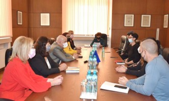 Главният прокурор Иван Гешев се срещна с представители на Рейнбоу