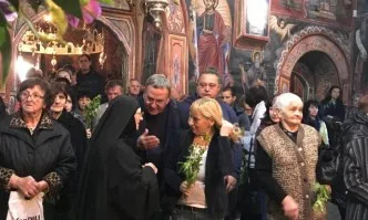 Съветник на Радев: Игуменът на Троянския манастир не е уважил Йончева
