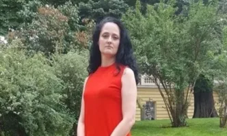 Има едни хора които просто са безличните цъкачи на копчета