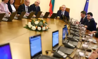 Финансовата сметка на държавата не може повече да стои в