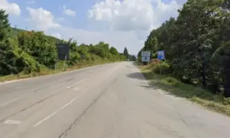 Експерти: Дори шофьорите по ул. Добруджа да спират на Стоп, ако идва автомобил с над 90 км/ч, може да не го видят