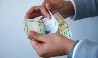 В България няма да се налага данък свръхпечалба за банките