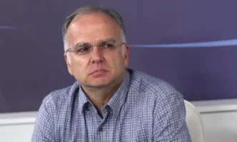 Международният анализатор Боян Чуков коментира пред БНР случая с българския