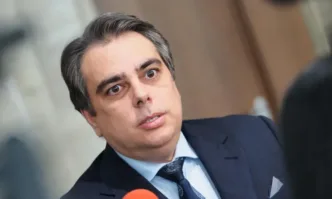 Дефицитът може да стигне 8 ако не падне правителството Така