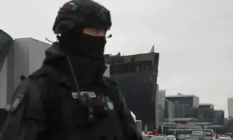 Бомбени заплахи в Москва, евакуират търговски центрове