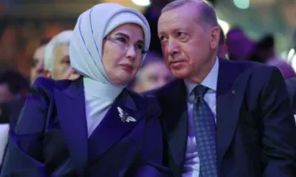 Първата дама на Турция призова Мелания Тръмп да се застъпи и за децата в Газа