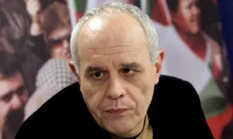 Социологът Андрей Райчев обясни пред БНР че докато трае войната