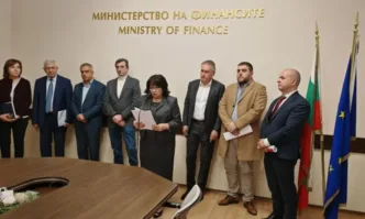 Правителство, синдикати и работодатели постигнаха съгласие по преработения Бюджет 2026. В понеделник го внасят в НС