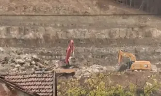 Контролиран взрив излезе извън контрол и за малко не причини