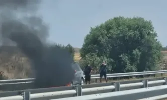Кола гори на АМ Тракия на км 323 посока София