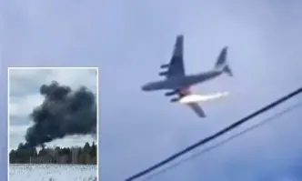 Руски военен самолет се разби с 15 души на борда (ВИДЕО)