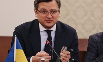 Кулеба: Ваше решение, но тези, които не помагат на Украйна, помагат на Русия