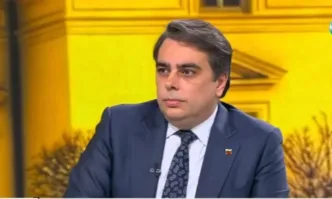 Съпредседателят на ПП Асен Василев открито започна да вижда Възраждане