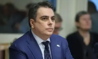 Въвеждането на еврото ще спести много средства на България Това