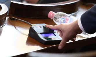 След три часа дебати ветото наложено от Румен Радев за