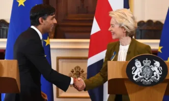 ЕС и Великобритания договориха ново споразумение което позволява свободно движение