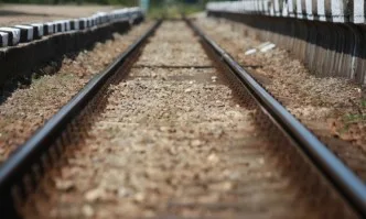 За да намали безпричинното пътуване: БДЖ ограничава движението на влаковете