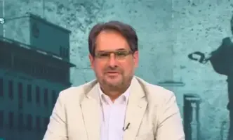 Очевидно президентът Румен Радев цели създаване на някакъв политически проект