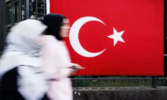Започва балотажът в Турция