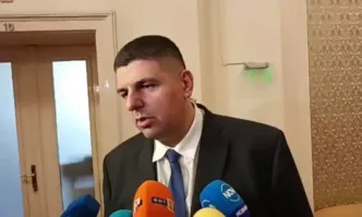 Мирчев се извъртя - ДБ не протестирали за отстраняването на Спецов