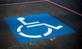 Акция срещу паркирането на места за хора с увреждания
