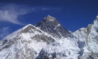 Задръстване на Еверест, седем катерачи загинаха само за седмица