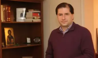 Атаката на президента срещу основния закон на страната е слабо