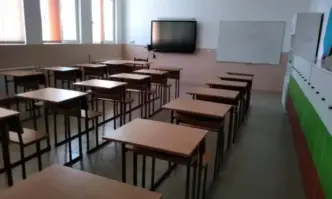 След труса: Учениците в област Пловдив ще са училище в четвъртък