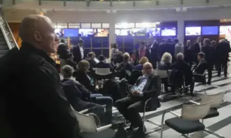 Новото правителство в Полша уволни ръководствата на полската обществена телевизия