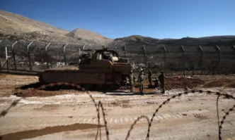 Хиляди хора включително жени и малки деца бяха освободени от