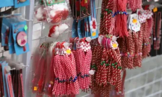 Баба Марта ще посрещнем с по високи цени на мартениците В