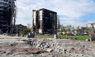 10 ранени при ракетен удар в Киев