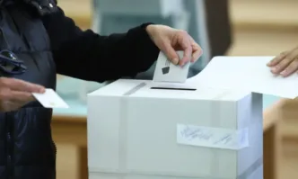 Партията на бившия български премиер Бойко Борисов печели четвъртите избори