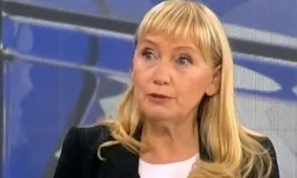 ОТ МРЕЖАТА: Йончева не прочела и два реда за ЕС преди дебата, тъжно за гледане