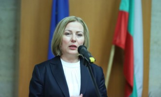 След анализи: Йорданова ще поиска предсрочното освобождаване на Гешев