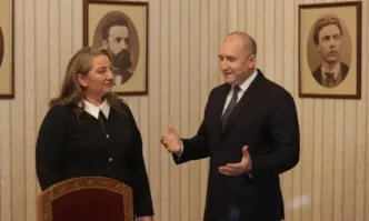 Румен Радев все още не дава конкретика около политическия си