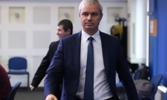 Възраждане ще търси съмишленици в парламента за да пита КС