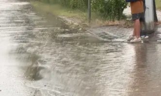 Обилните валежи в област Добрич наводниха частни и обществени сгради