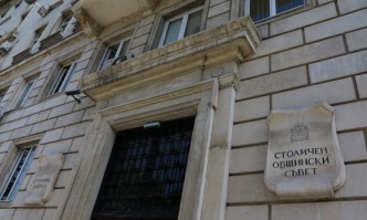 Столична община отхвърли твърденията че купува газ за автотранспорт на