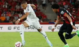 Френската футболна звезда Килиан Мбапе иска 55 милиона евро от