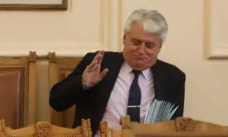 Андролова: Никакъв Бойко Рашков не може да бъде разменна монета за нищо