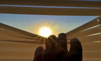 Във вторник ще е слънчево и топло Ще духа до