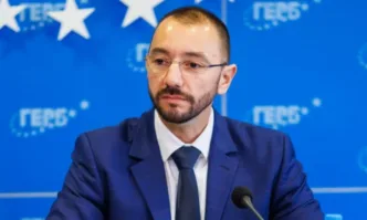 Зам кметът по финансите и здравеопазването Иван Василев съобщи в своя