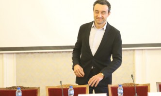 Идеята на вицепремиера Корнелия Нинова за форсмажор няма да се