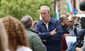 Виктор Папазов е номинацията на Възраждане за еврокомисар Това стана