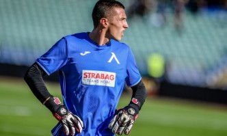 Вторият вратар на Левски – Пламен Андреев подписа нов договор