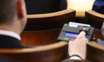 От Фейсбук профила на Емил Кошлуков генерален директор на БНТВ