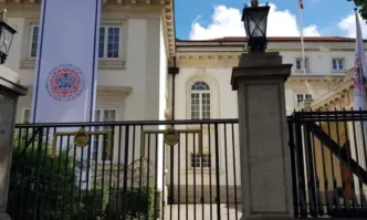 Лидерът на ГЕРБ Бойко Борисов футболистът Димитър Бербатор и съпредседателят